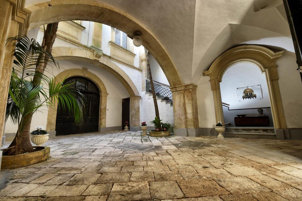 Bed and Breakfast Palazzo Guido Lecce Exterior foto